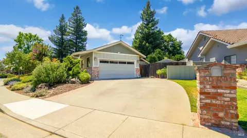 945 Monique Way, Dixon, CA 95620 photo 6