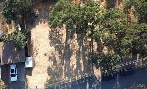 15573 Pine Ave, Clearlake, CA 95422