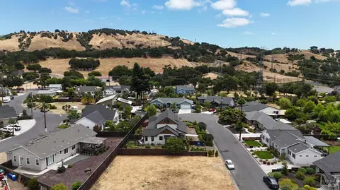 161 Wembley Ct, Santa Rosa, CA 95403