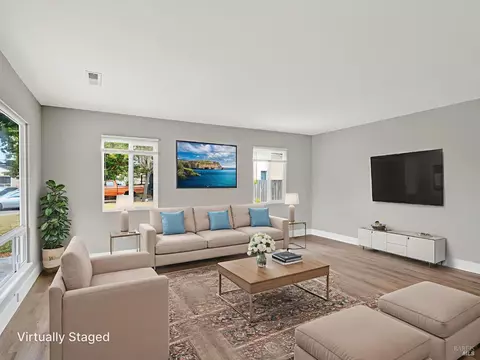 Living - 1066 Caldwell Ave, Vallejo, CA 94591 photo 1 of 4