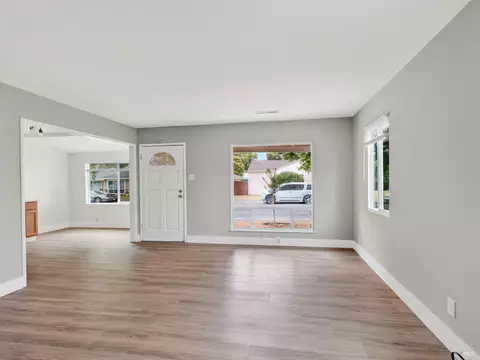 Living - 1066 Caldwell Ave, Vallejo, CA 94591 photo 4 of 4