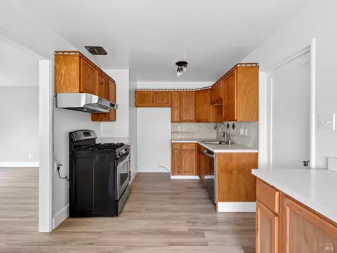 Kitchen - 1066 Caldwell Ave, Vallejo, CA 94591 photo 1 of 3