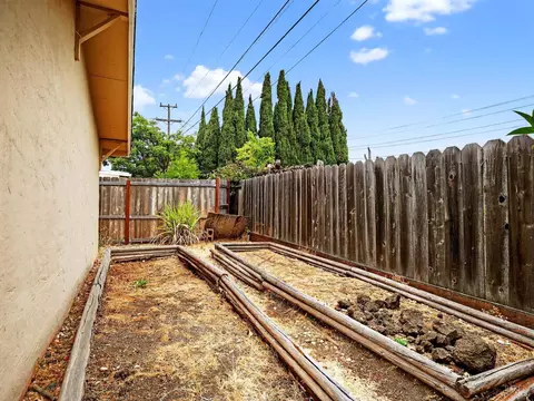 Exterior - 1066 Caldwell Ave, Vallejo, CA 94591 photo 8 of 8