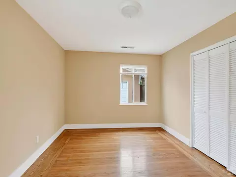 Bedroom - 1066 Caldwell Ave, Vallejo, CA 94591 photo 7 of 8