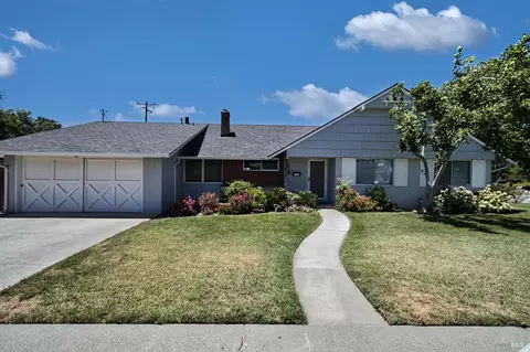 100 Ramona St, Vacaville, CA 95688