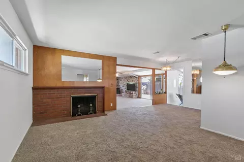 100 Ramona St, Vacaville, CA 95688 photo 4