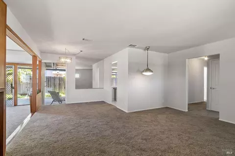100 Ramona St, Vacaville, CA 95688 photo 5