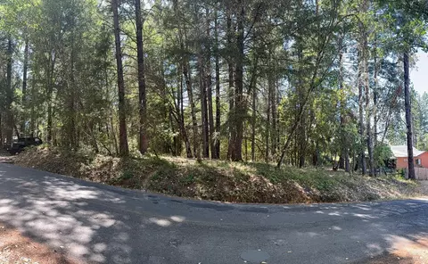1655 Hilltop Dr, Willits, CA 95490