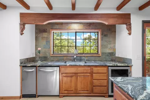 75 Ridgecrest Dr, Napa, CA 94558