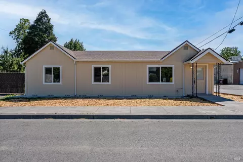 Exterior - 755 Central Ave, Willits, CA 95490 photo 2 of 8