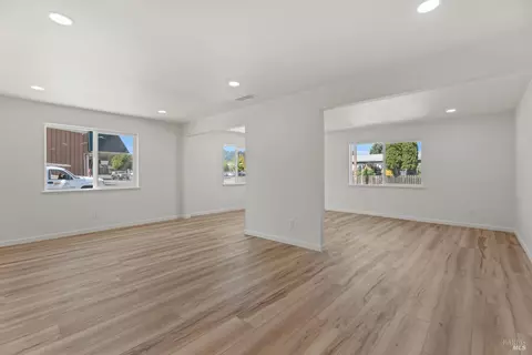 Living - 755 Central Ave, Willits, CA 95490 photo 2 of 5