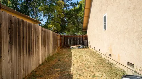 Exterior - 2875 Carmel Way, Fairfield, CA 94534 photo 7 of 16
