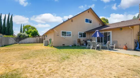 Exterior - 2875 Carmel Way, Fairfield, CA 94534 photo 13 of 16
