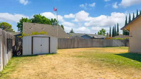 Exterior - 2875 Carmel Way, Fairfield, CA 94534 photo 14 of 16