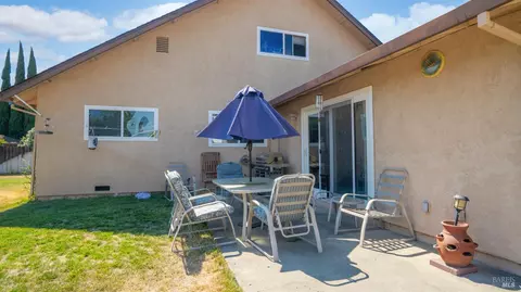 Exterior - 2875 Carmel Way, Fairfield, CA 94534 photo 15 of 16