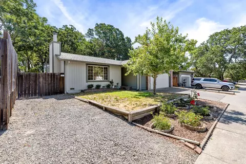 948 Ventnor Ave, Windsor, CA 95492 photo 3