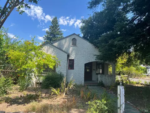 1021 Howard St, Santa Rosa, CA 95404