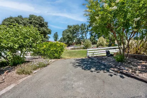 Exterior - 2650 Old River Rd, Ukiah, CA 95482 photo 18 of 22