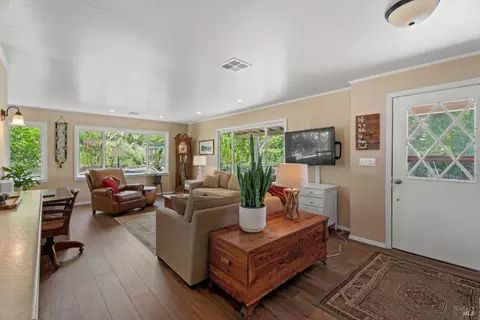 Living - 2650 Old River Rd, Ukiah, CA 95482 photo 1 of 4