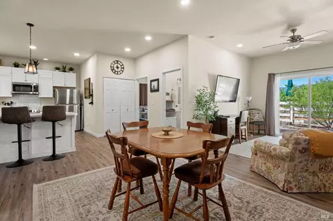 Dining - 2650 Old River Rd, Ukiah, CA 95482 photo 3 of 3