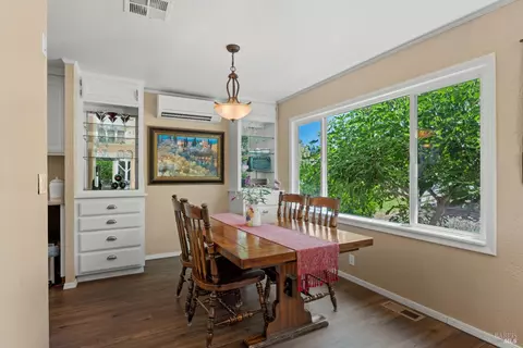 Dining - 2650 Old River Rd, Ukiah, CA 95482 photo 1 of 3