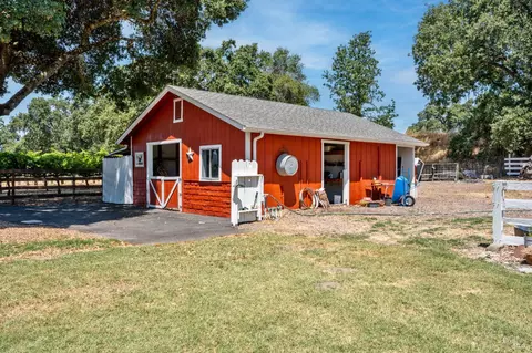 Exterior - 2650 Old River Rd, Ukiah, CA 95482 photo 13 of 22