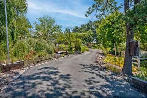 Exterior - 2650 Old River Rd, Ukiah, CA 95482 photo 16 of 22