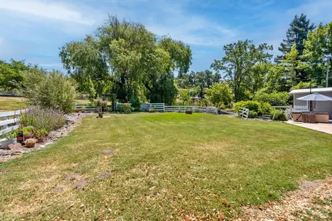 Exterior - 2650 Old River Rd, Ukiah, CA 95482 photo 19 of 22