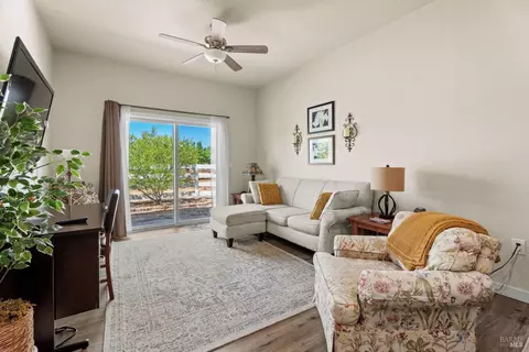 Living - 2650 Old River Rd, Ukiah, CA 95482 photo 4 of 4