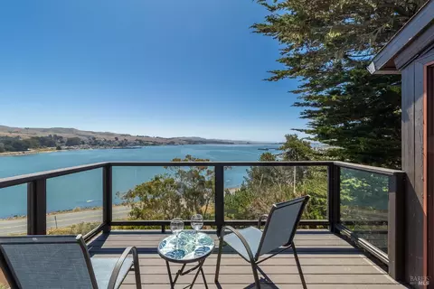 2020 Sandpiper Ct, Bodega Bay, CA 94923