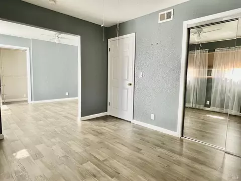 Bedroom - 401 E Alaska Ave, Fairfield, CA 94533 photo 1 of 4