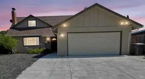 Exterior - 401 E Alaska Ave, Fairfield, CA 94533 photo 1 of 3