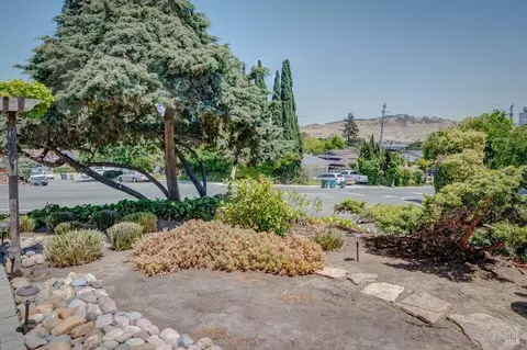 Exterior - 1539 Sereno Dr, Vallejo, CA 94589 photo 3 of 9