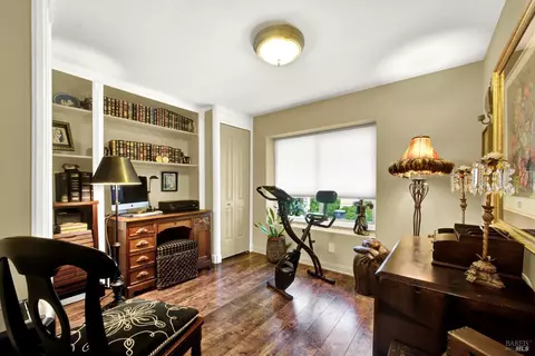 19 Lemon Tree Cir, Vacaville, CA 95687