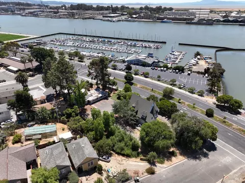 View/Area - 31 Kentucky St, Vallejo, CA 94590 photo 8 of 10
