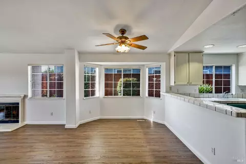 2139 Garnet Cir, Vallejo, CA 94591 photo 17