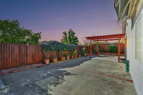 2139 Garnet Cir, Vallejo, CA 94591 photo 39