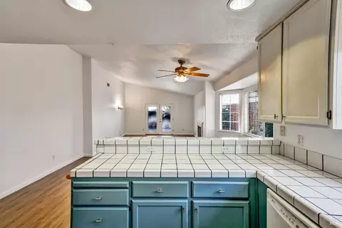 2139 Garnet Cir, Vallejo, CA 94591 photo 15