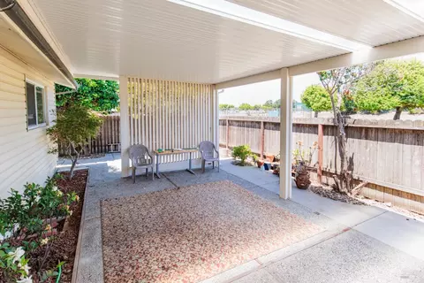 Exterior - 324 Lamont Ct, Vallejo, CA 94591 photo 2 of 5