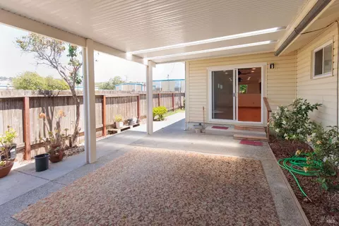 Exterior - 324 Lamont Ct, Vallejo, CA 94591 photo 4 of 5