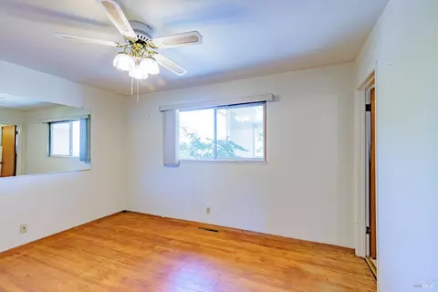 Bedroom - 324 Lamont Ct, Vallejo, CA 94591 photo 5 of 9