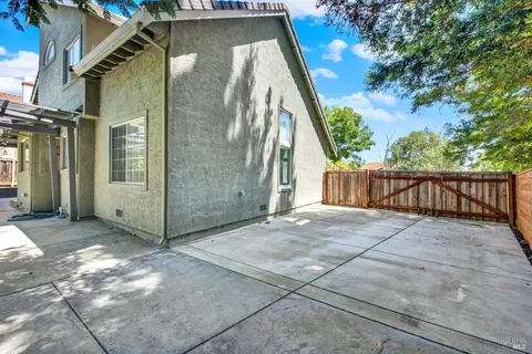 Exterior - 1783 Gillespie Dr, Fairfield, CA 94534 photo 24 of 25