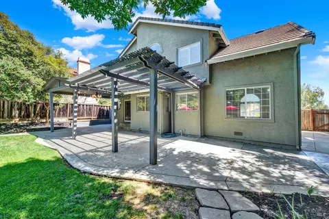 Exterior - 1783 Gillespie Dr, Fairfield, CA 94534 photo 20 of 25