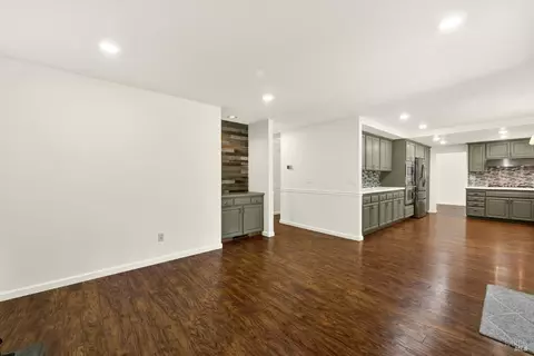 Living - 1783 Gillespie Dr, Fairfield, CA 94534 photo 11 of 13
