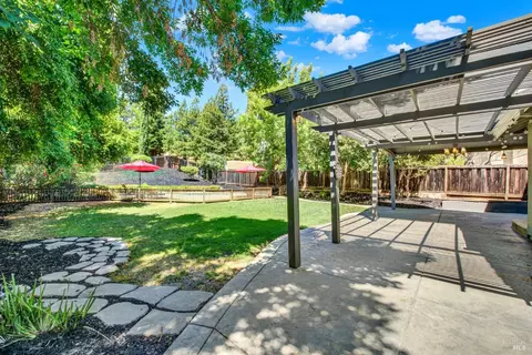 Exterior - 1783 Gillespie Dr, Fairfield, CA 94534 photo 19 of 25