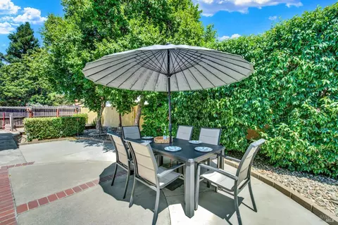 Exterior - 601 Fox Pointe Rd, Vacaville, CA 95687 photo 19 of 24