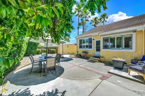 Exterior - 601 Fox Pointe Rd, Vacaville, CA 95687 photo 12 of 24