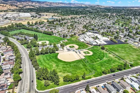 View/Area - 601 Fox Pointe Rd, Vacaville, CA 95687 photo 8 of 8
