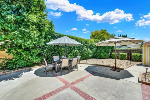 Exterior - 601 Fox Pointe Rd, Vacaville, CA 95687 photo 13 of 24
