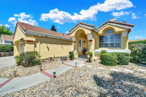 Exterior - 601 Fox Pointe Rd, Vacaville, CA 95687 photo 6 of 24
